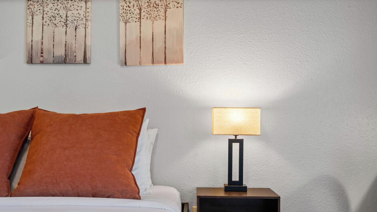 Photo of Bedroom in Village At Walnut Creek