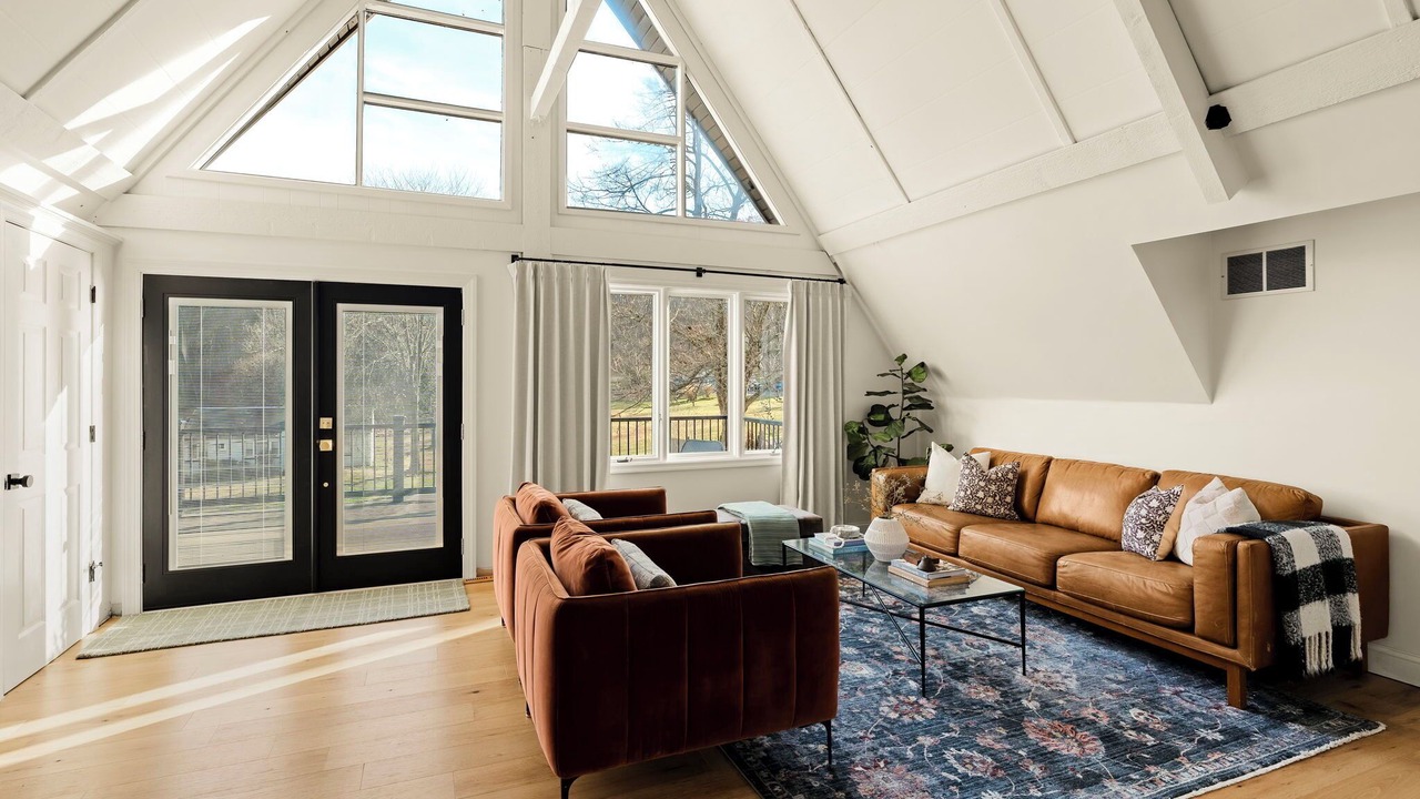 Photo of Livingroom in Conestoga