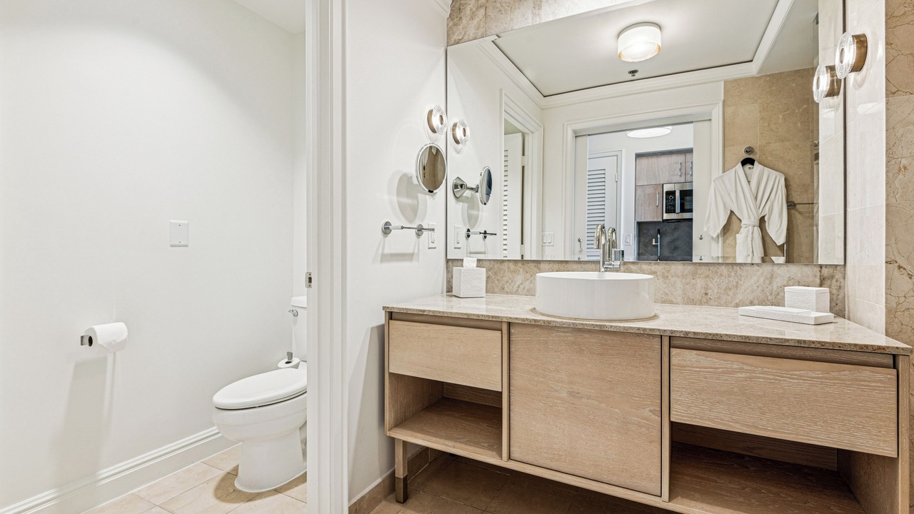 Photo of Bathroom in Key Biscayne