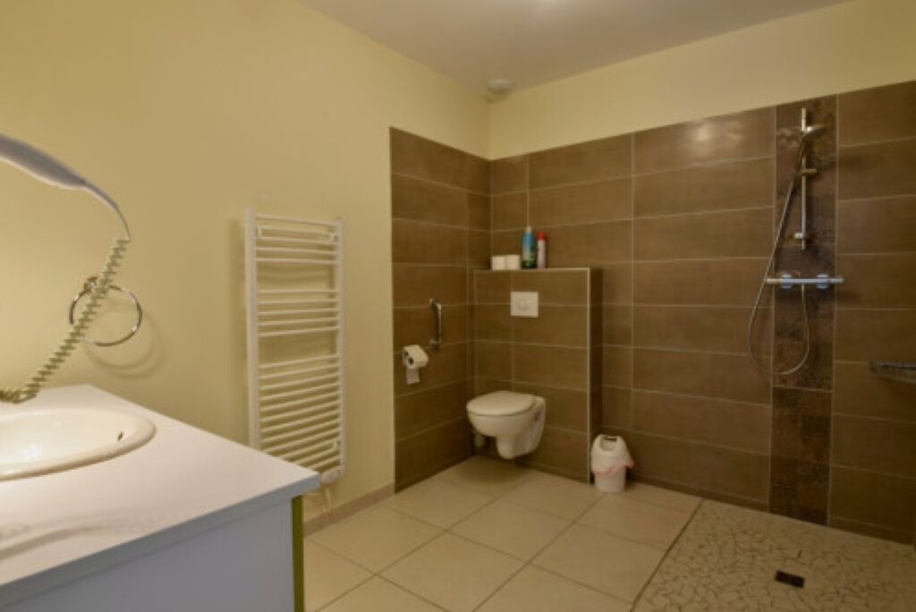 Photo of Bathroom in Marmande