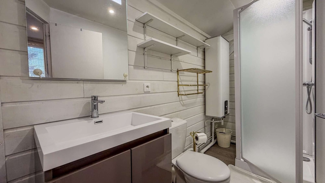 Photo of Bathroom in Auguaise