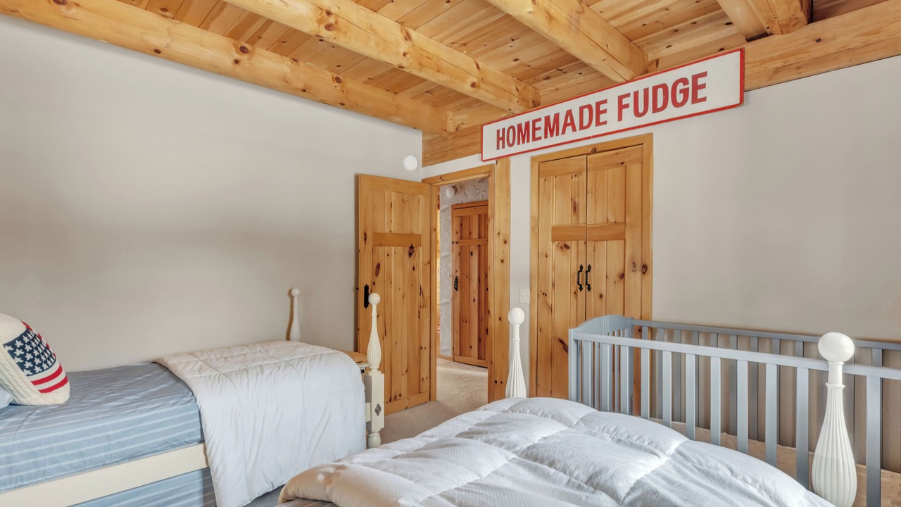 Photo of Bedroom in Town of Torrey