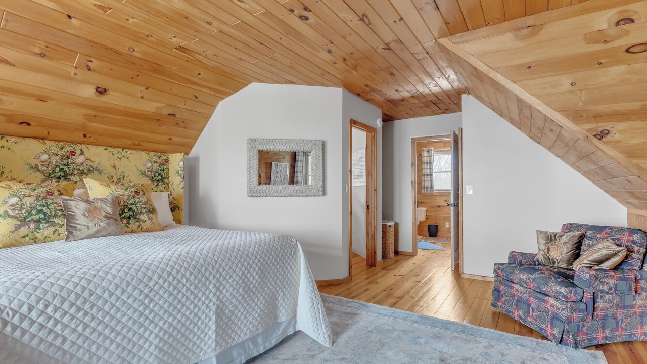 Photo of Bedroom in Town of Torrey