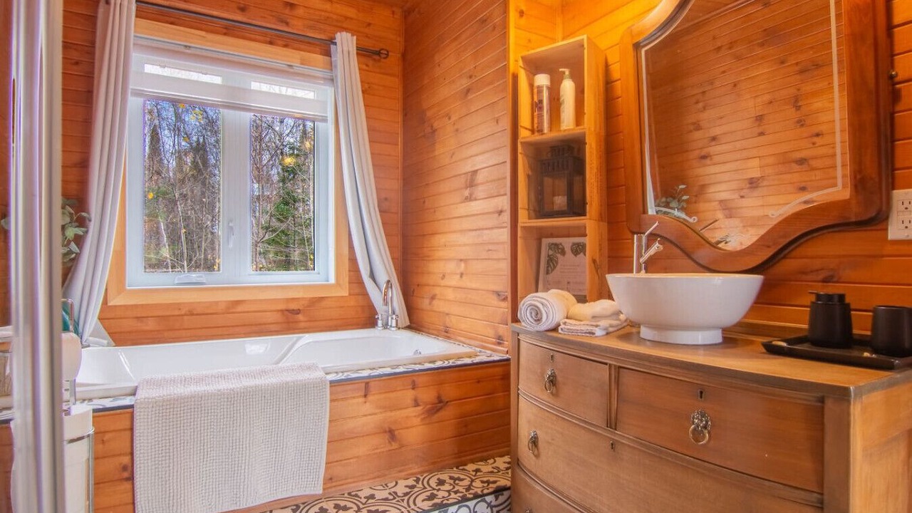 Photo of Bathroom in D'Autray Regional County Municipality