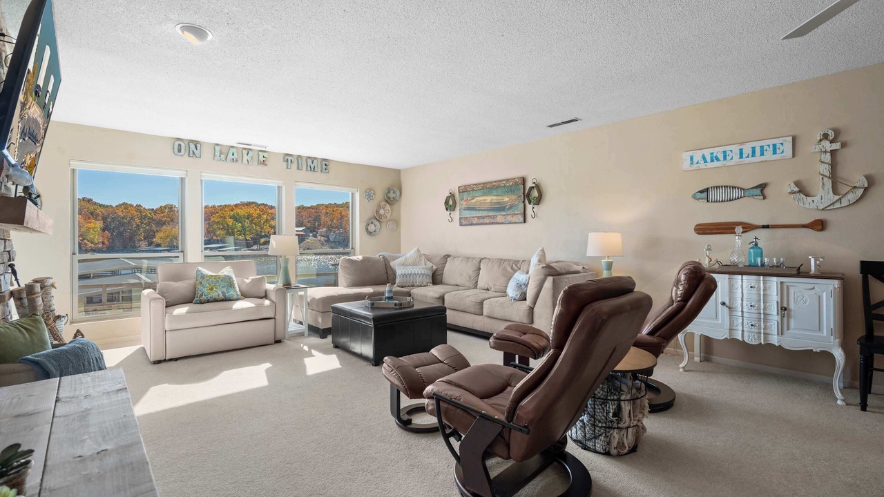 Photo of Bedroom in Sunrise Beach