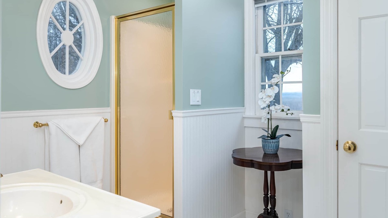Photo of Bathroom in Treloar