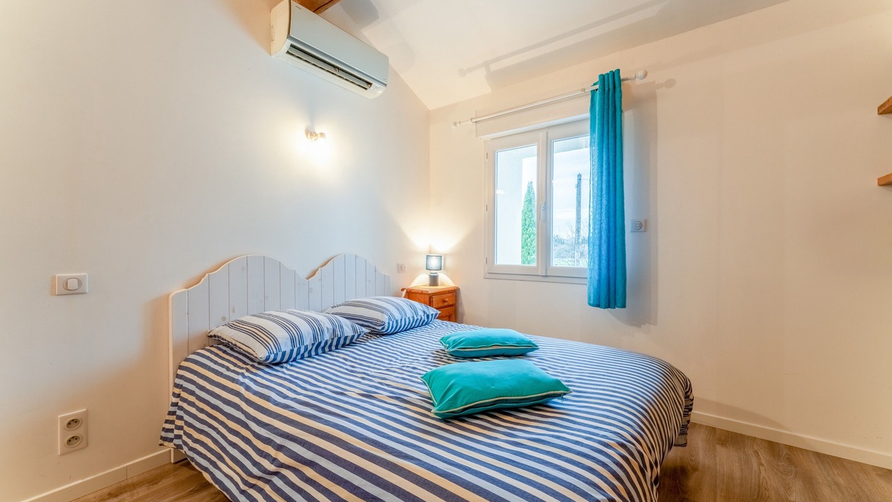 Photo of Bedroom in Piolenc