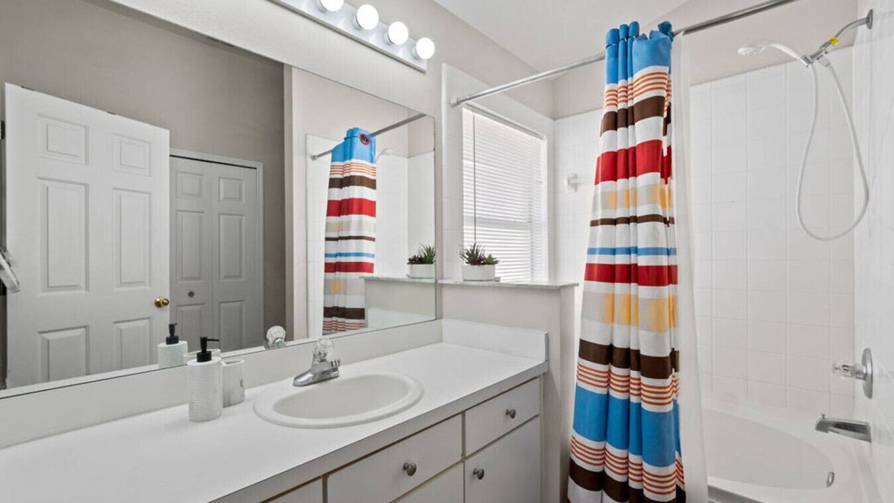 Photo of Bathroom in Eagle Pointe South