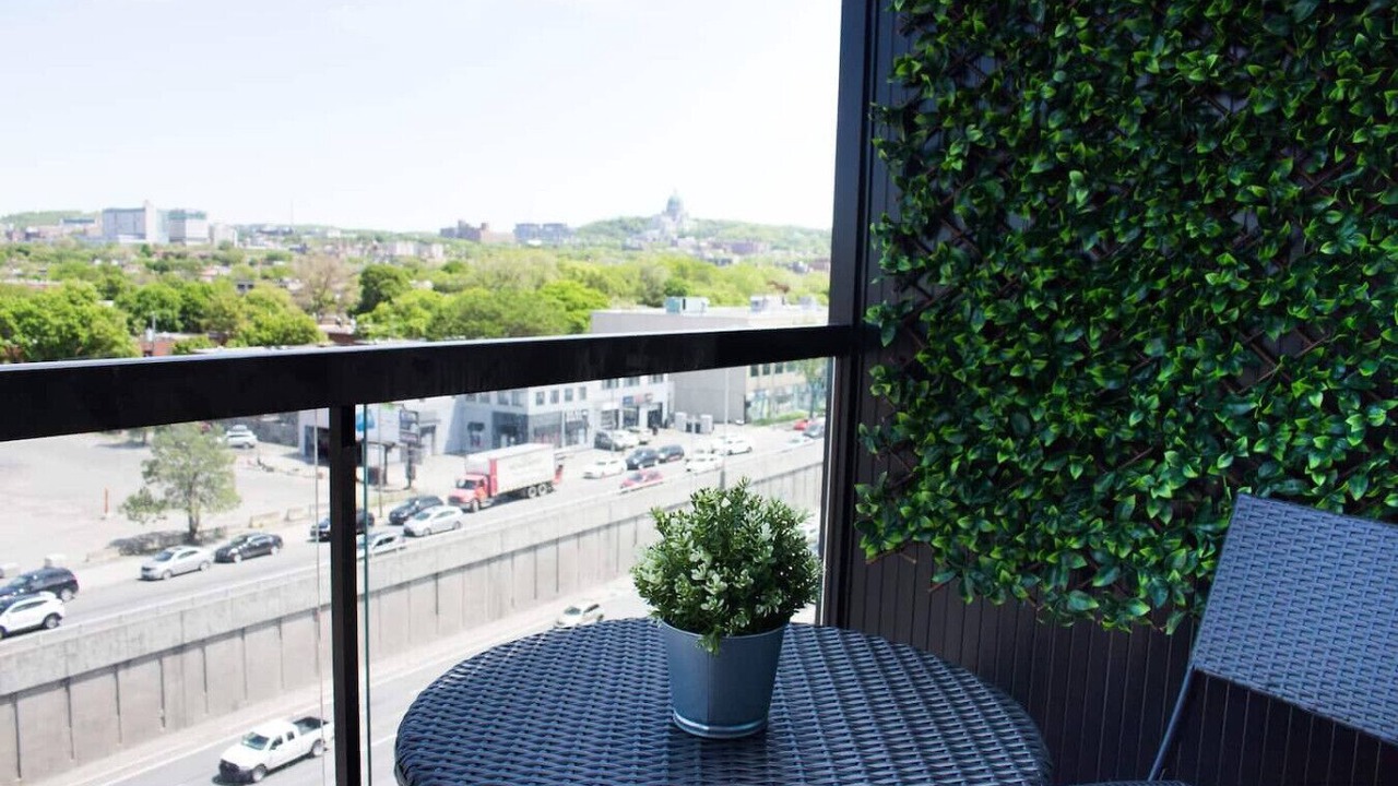 Photo of Outdoor in Cote-Des-Neiges—Notre-Dame-De-Grace