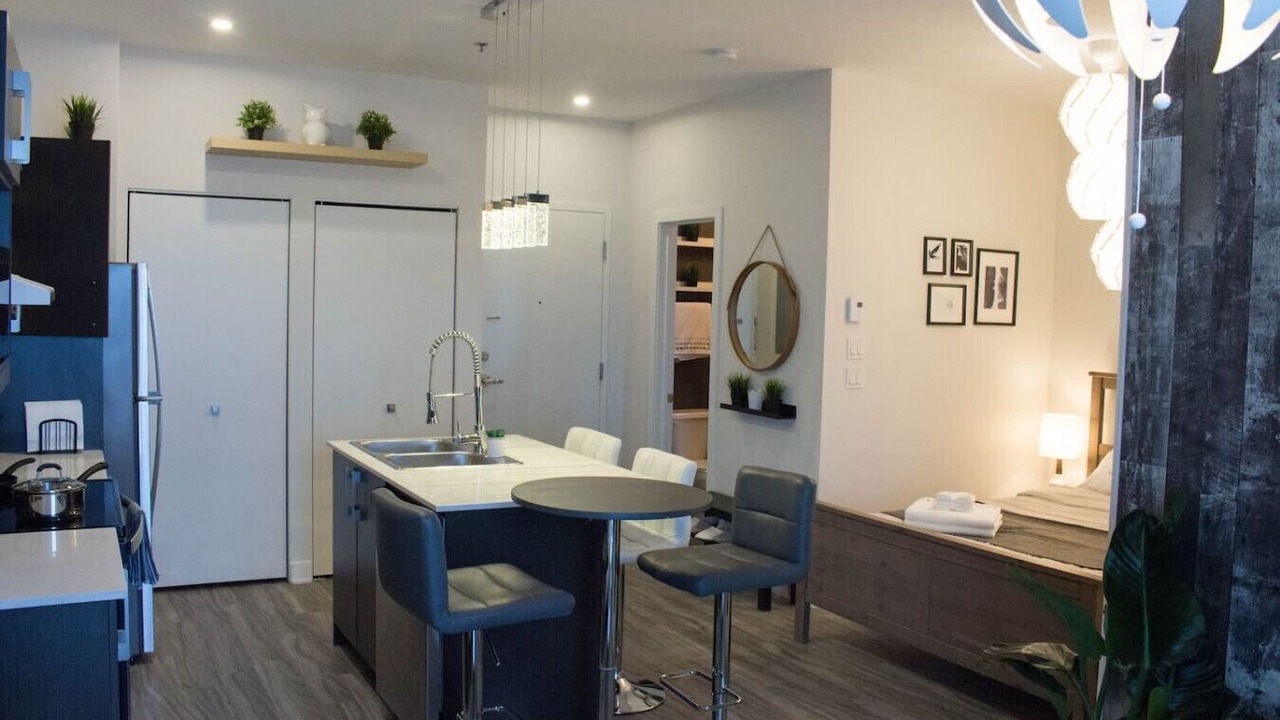 Photo of Bedroom in Cote-Des-Neiges—Notre-Dame-De-Grace