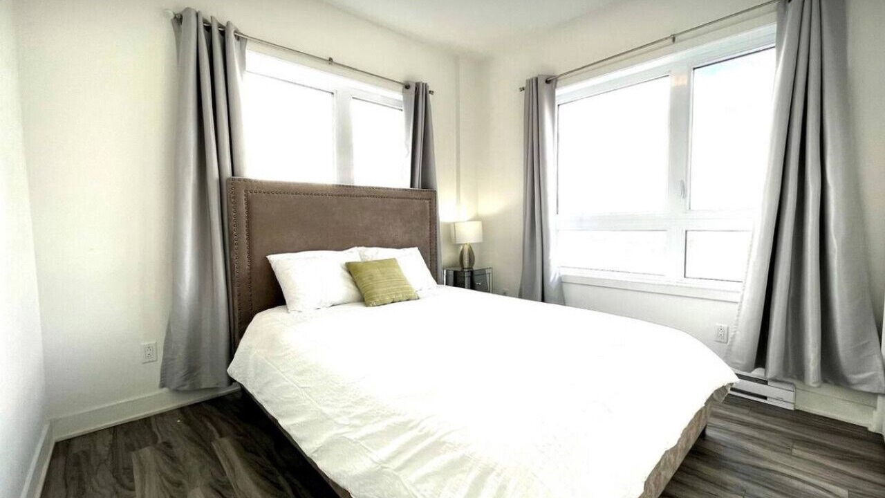 Photo of Bedroom in Cote-Des-Neiges—Notre-Dame-De-Grace