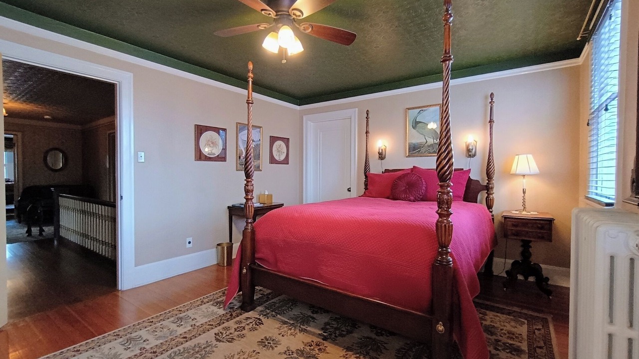 Photo of Others in Altamont