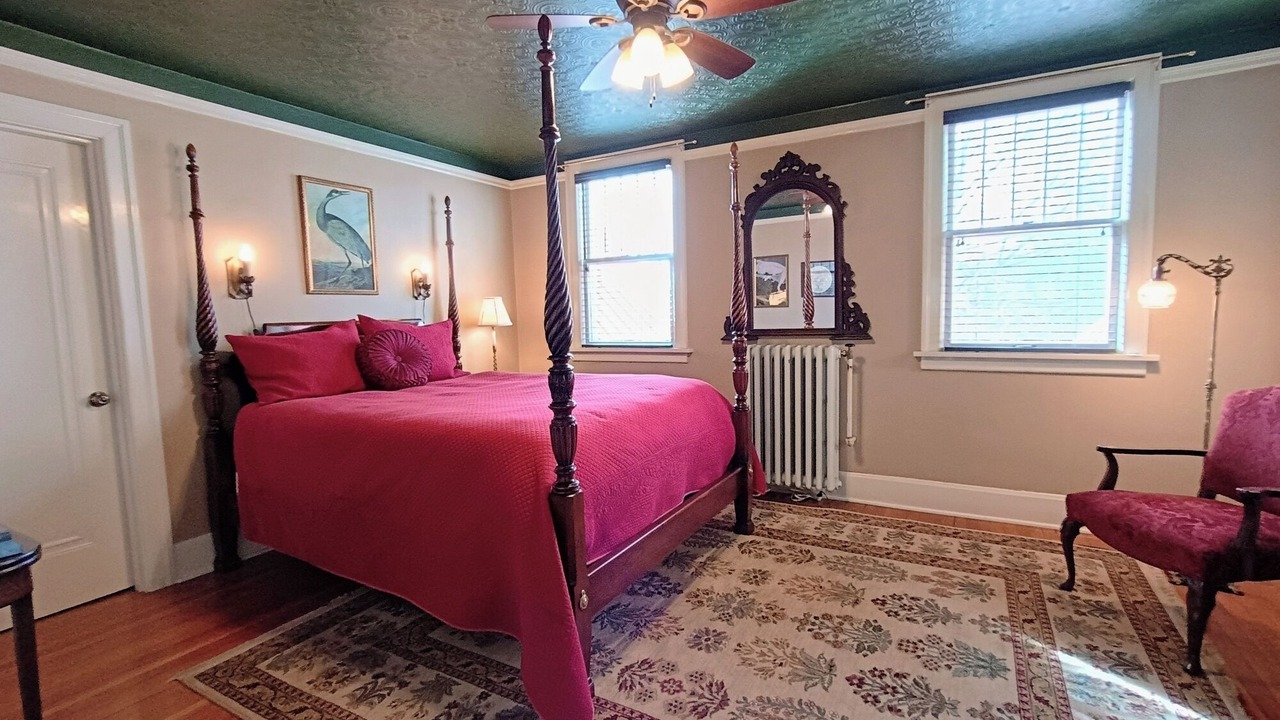 Photo of Others in Altamont