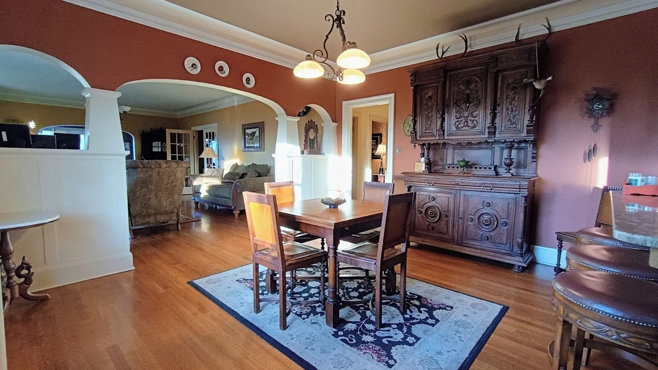 Photo of Others in Altamont