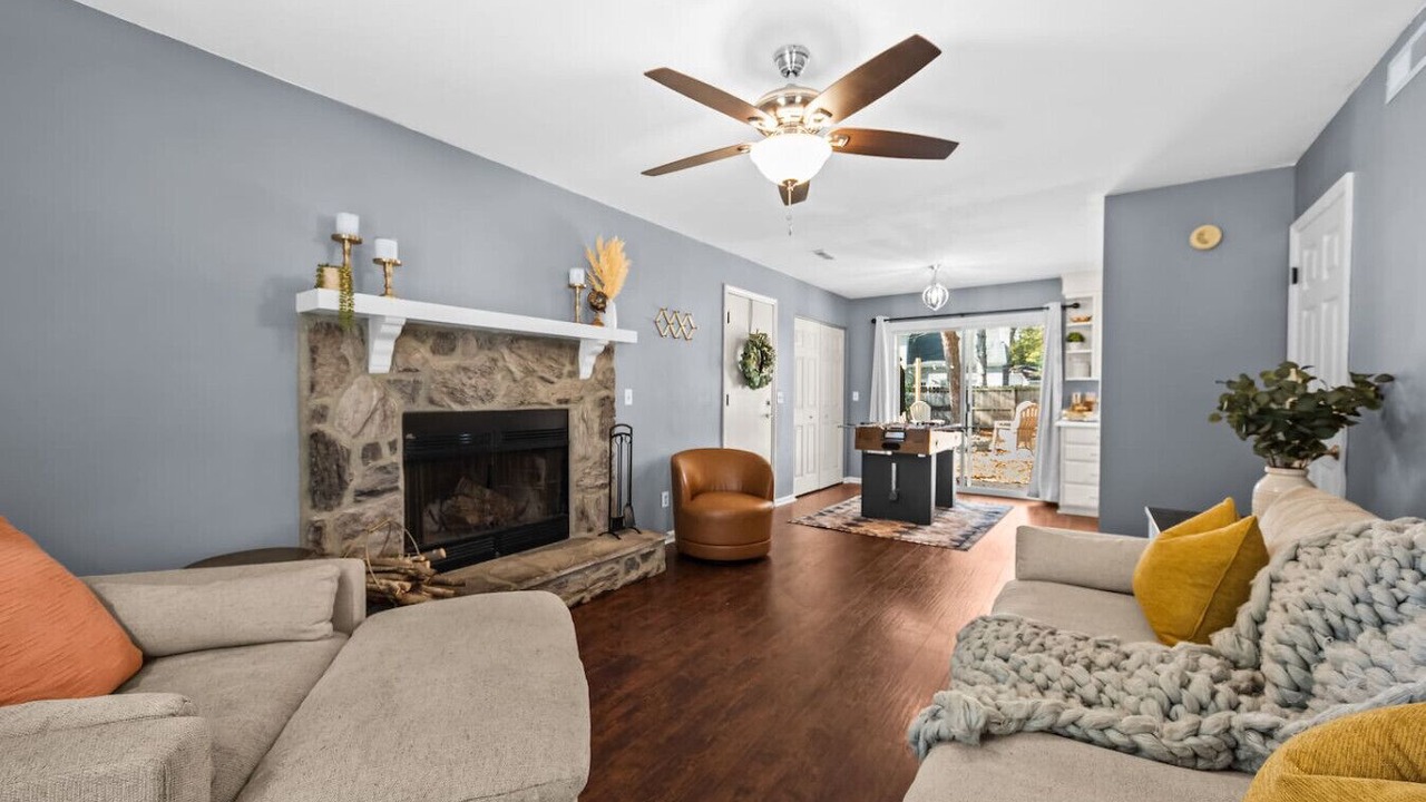 Photo of Livingroom in North Charleston
