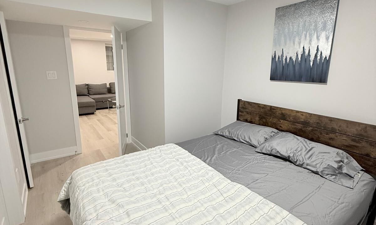 Photo of Bedroom in Halton Regional Municipality