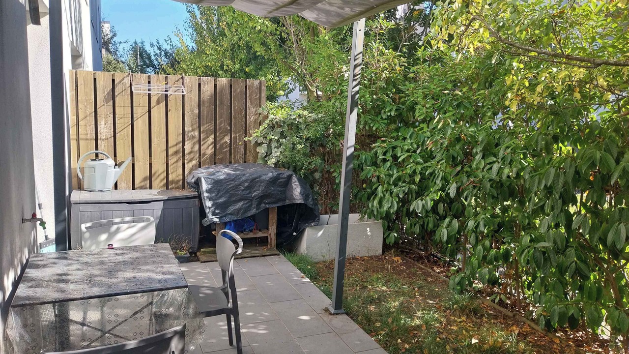 Photo of Outdoor in Ginko