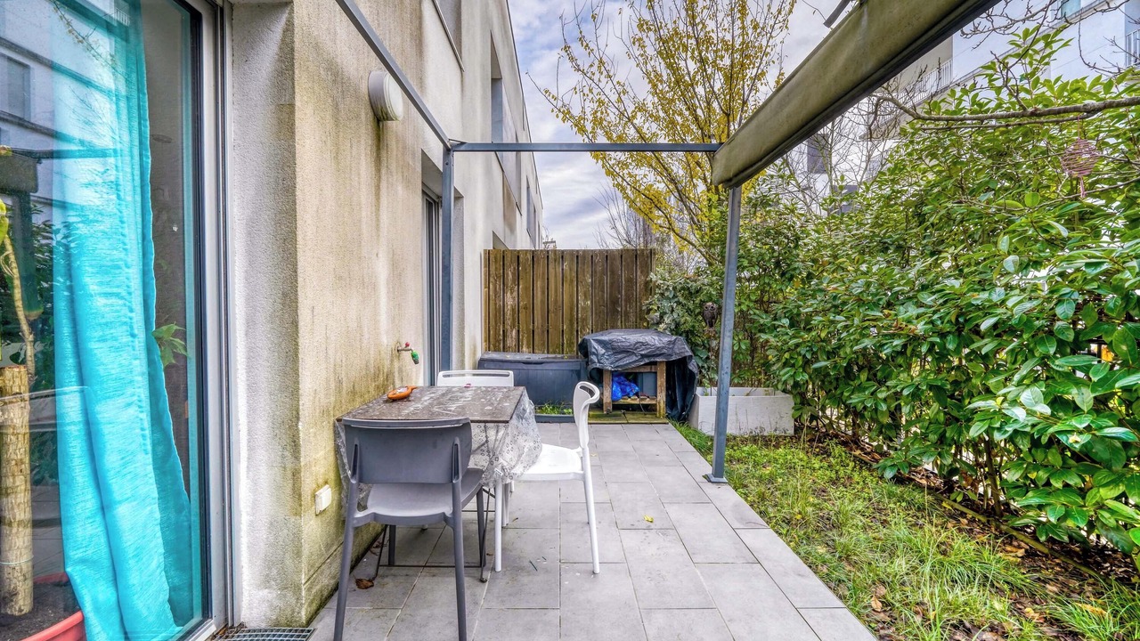 Photo of Outdoor in Ginko
