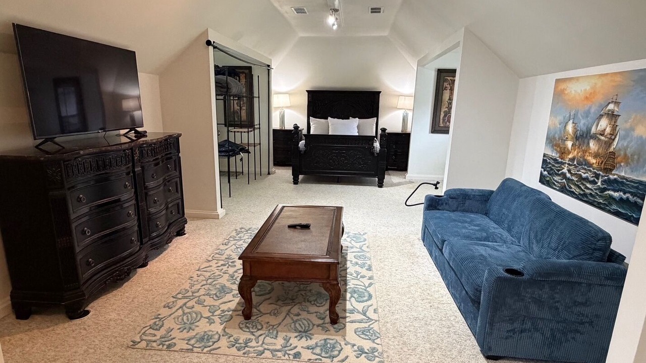 Photo of Livingroom in Grogan's Mill