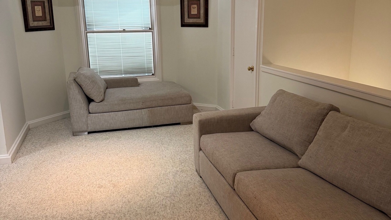 Photo of Livingroom in Grogan's Mill