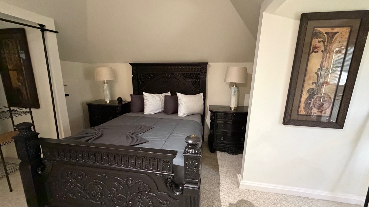 Photo of Bedroom in Grogan's Mill