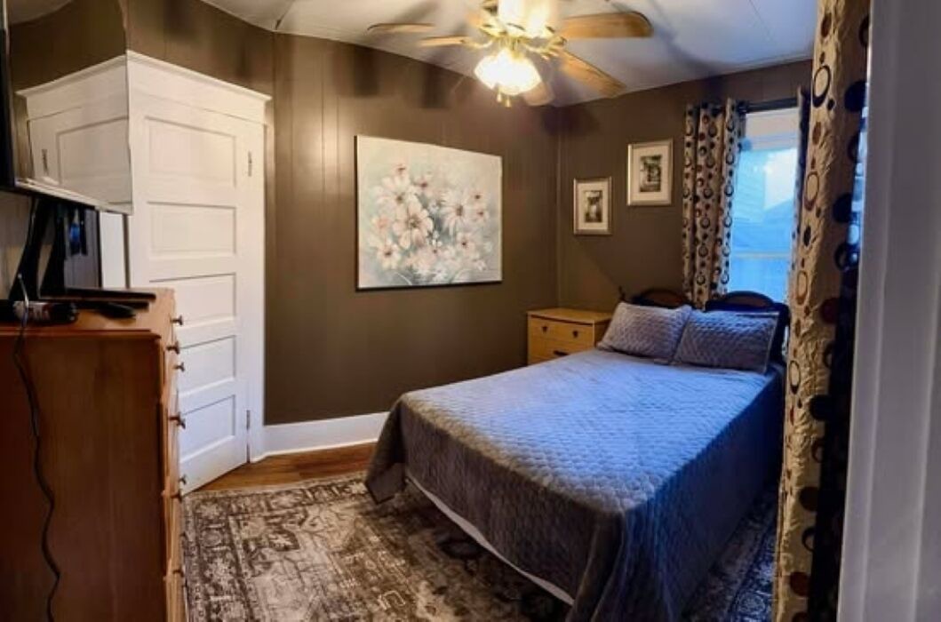 Photo of Bedroom in Olney
