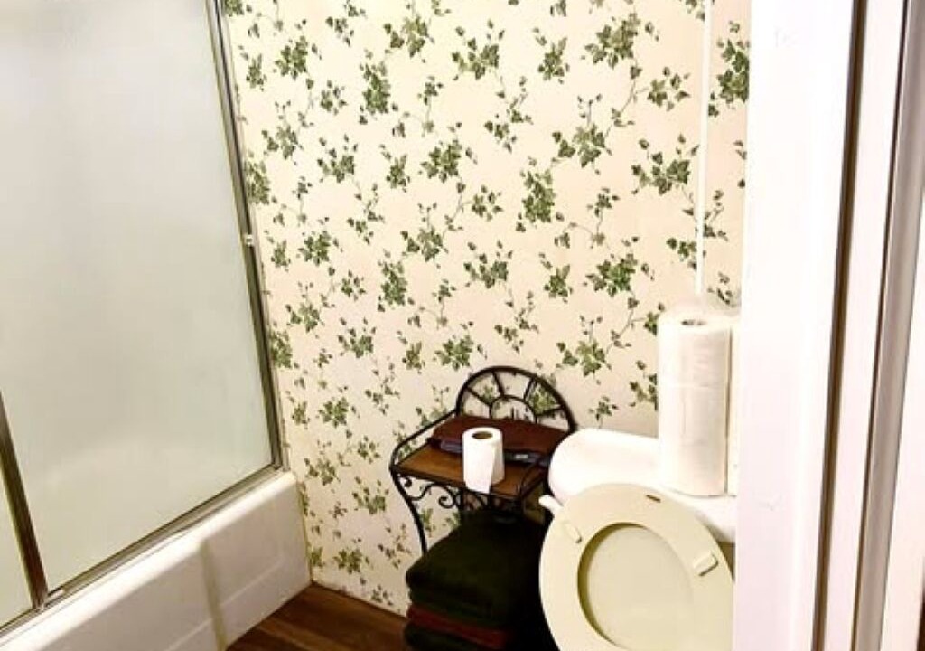 Photo of Bathroom in Olney