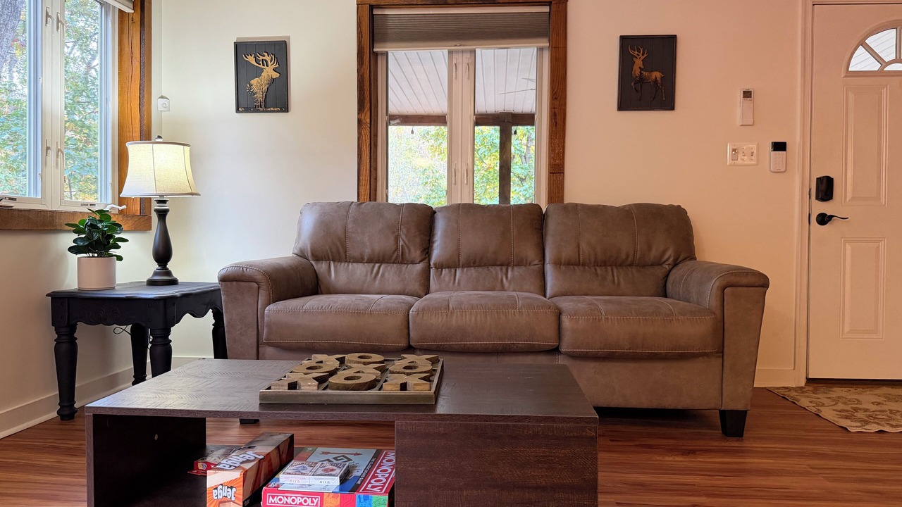 Photo of Livingroom in Front Royal
