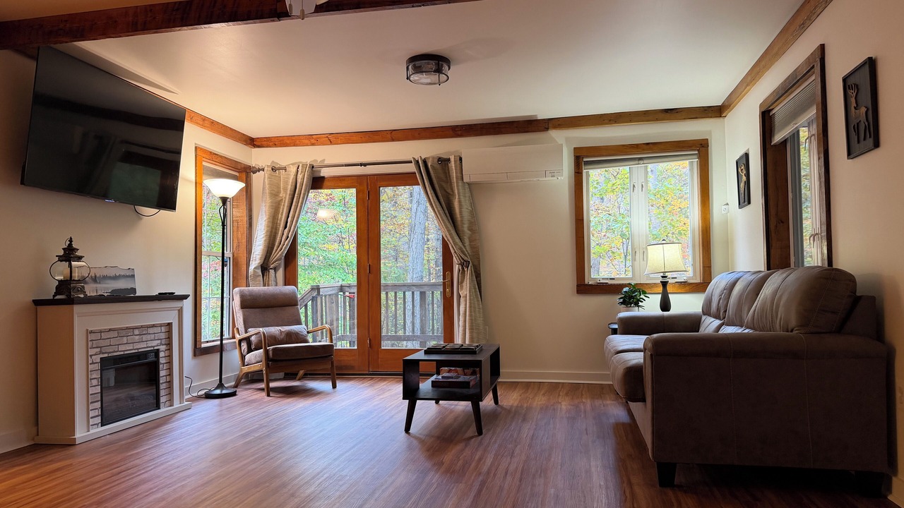 Photo of Livingroom in Front Royal