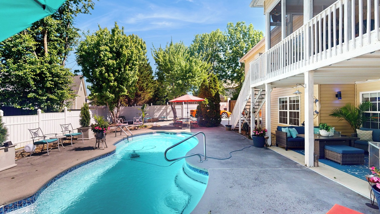 Photo of Outdoor in Graysville