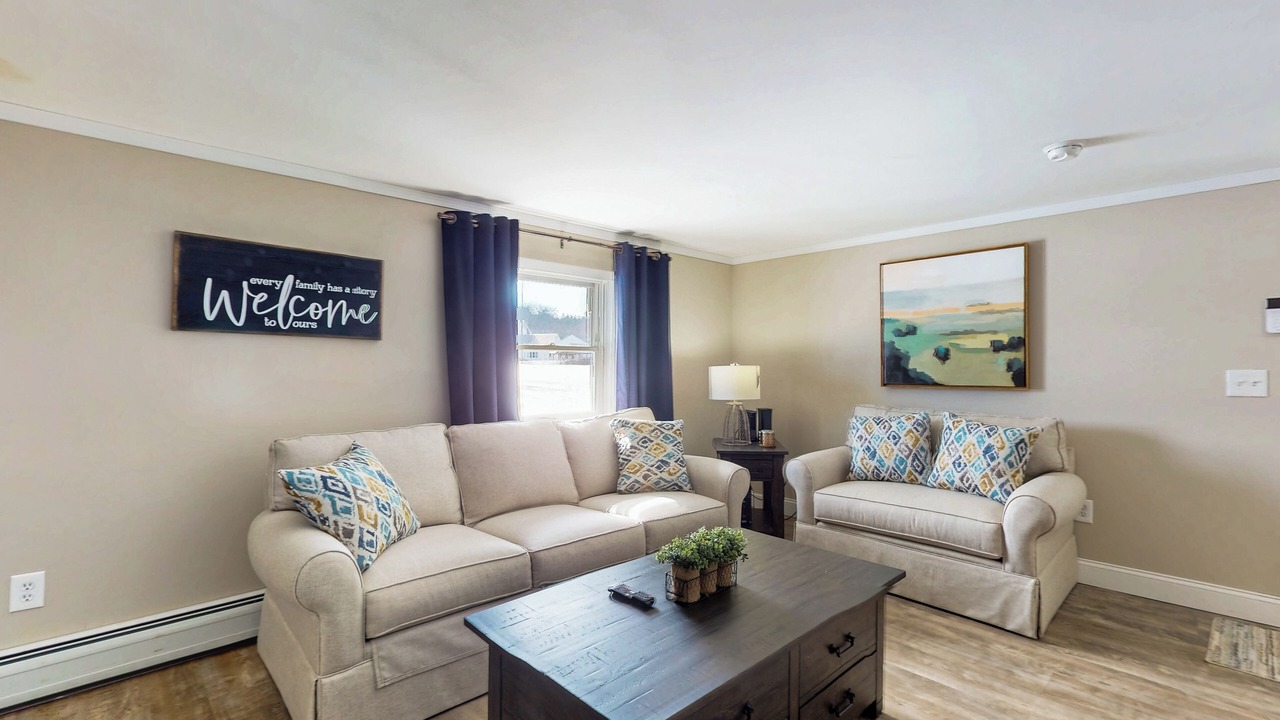 Photo of Livingroom in Fort Ann