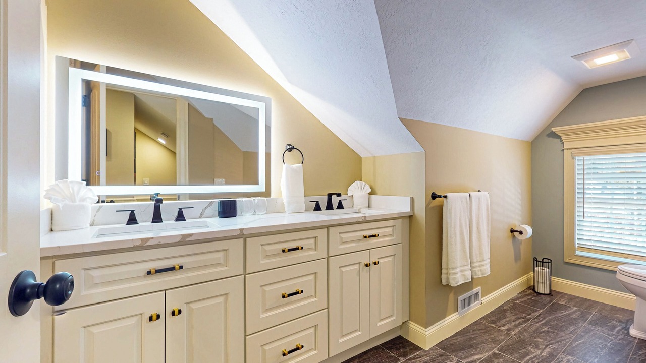 Photo of Bathroom in Holyoke