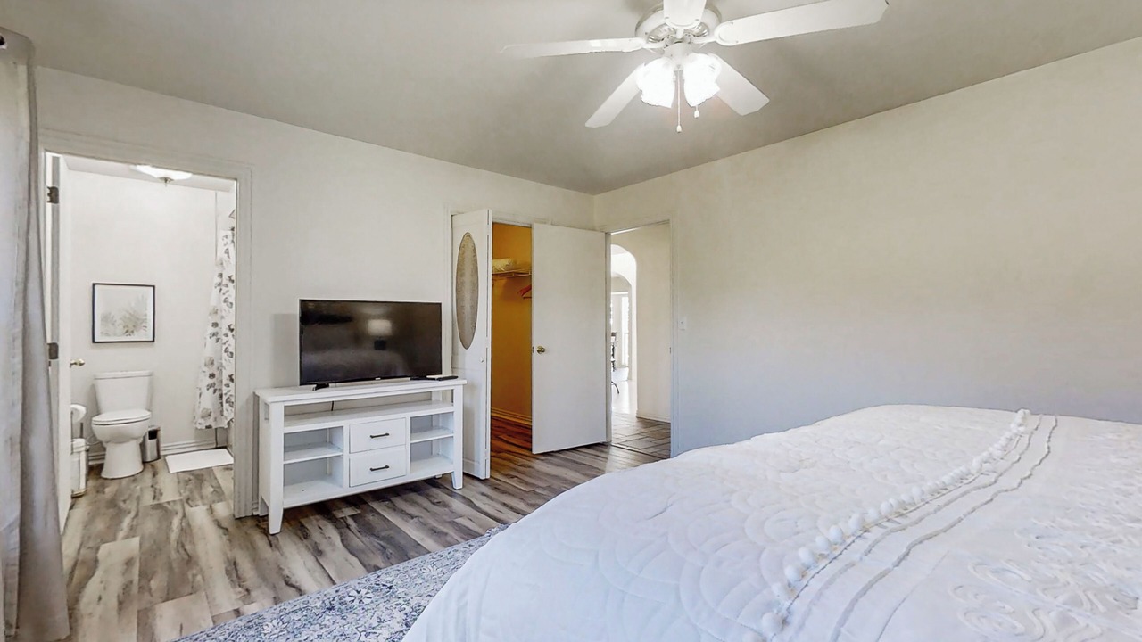 Photo of Bedroom in Maysville