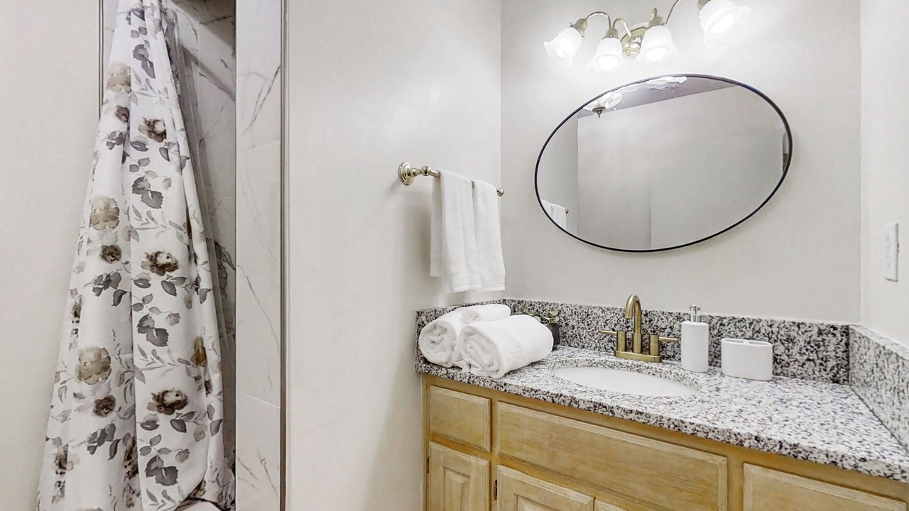 Photo of Bathroom in Maysville