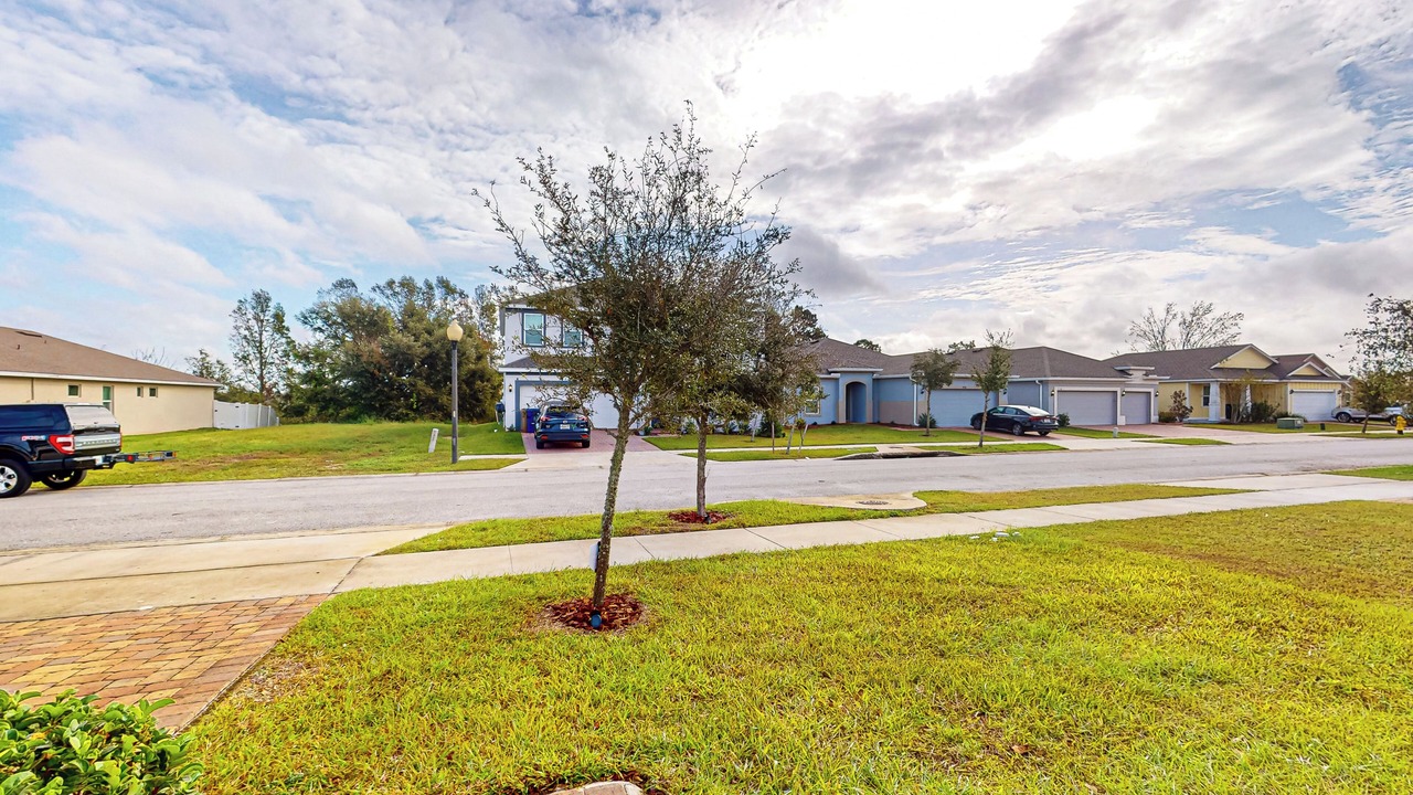 Photo of Outdoor in Groveland