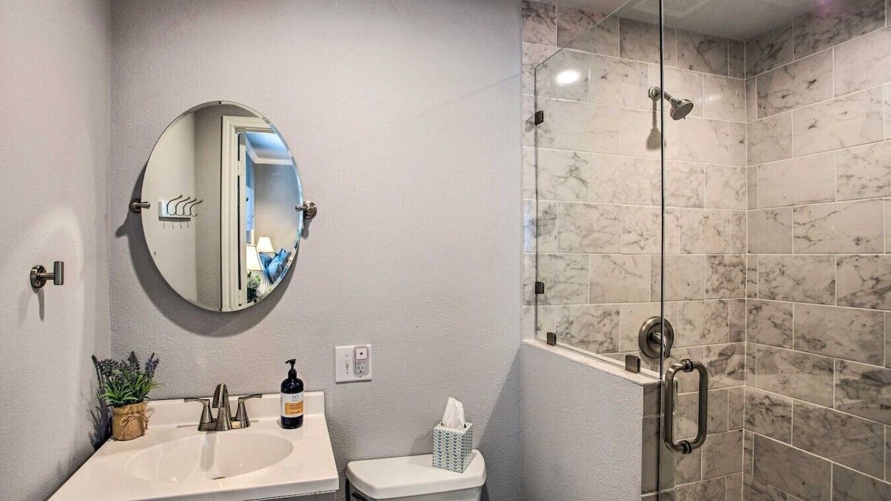 Photo of Bathroom in Enchanted Oaks