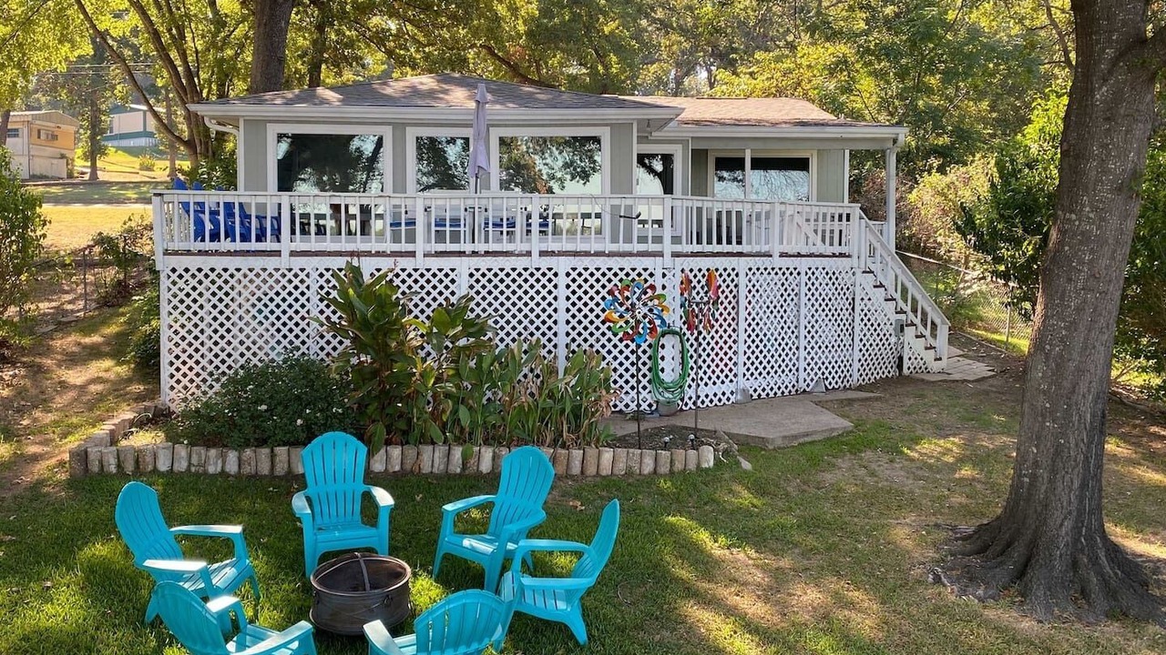 Photo of Patio Balcony in Enchanted Oaks