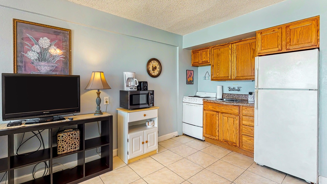 Photo of Kitchen in Rogers Seabreeze