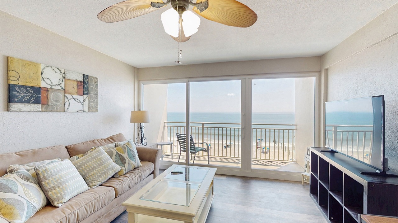 Photo of Livingroom in Rogers Seabreeze