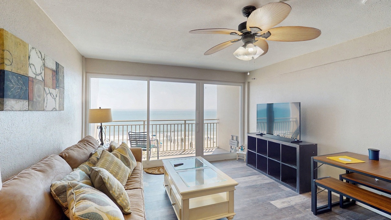 Photo of Livingroom in Rogers Seabreeze