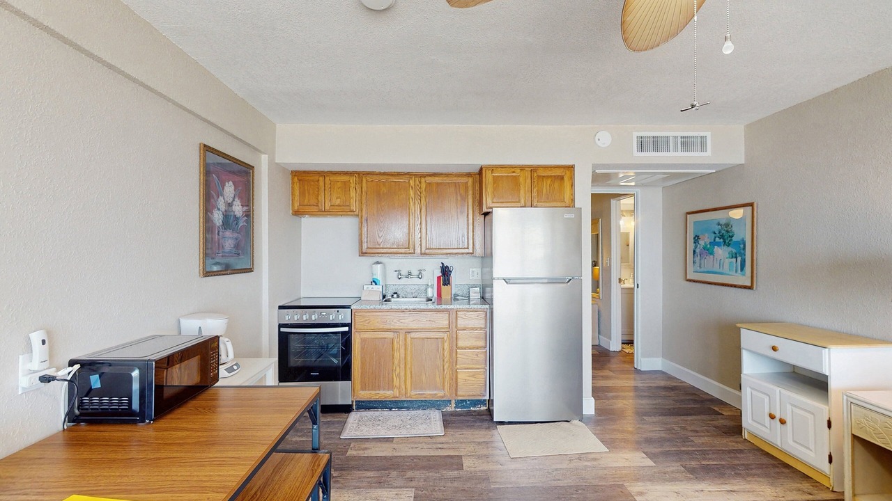 Photo of Kitchen in Rogers Seabreeze