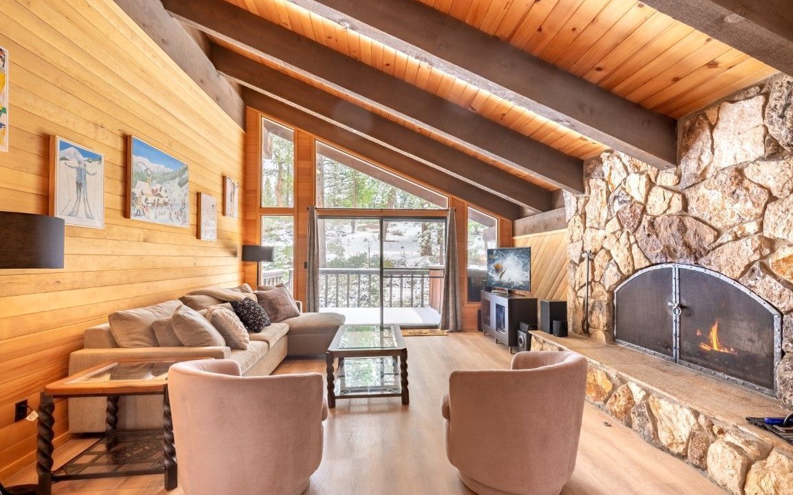 Photo of Livingroom in Truckee