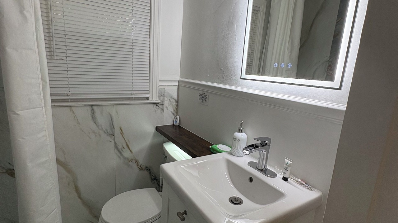 Photo of Bathroom in Enderly Park