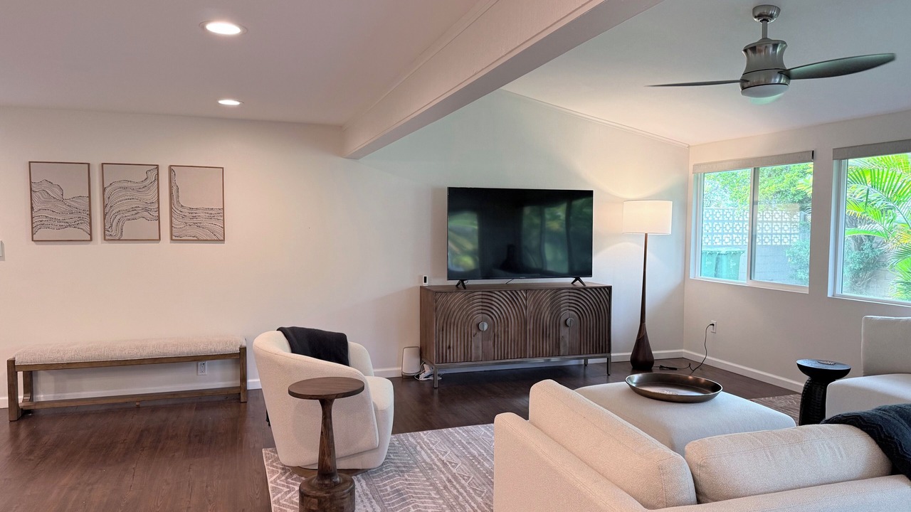 Photo of Bedroom in Portlock