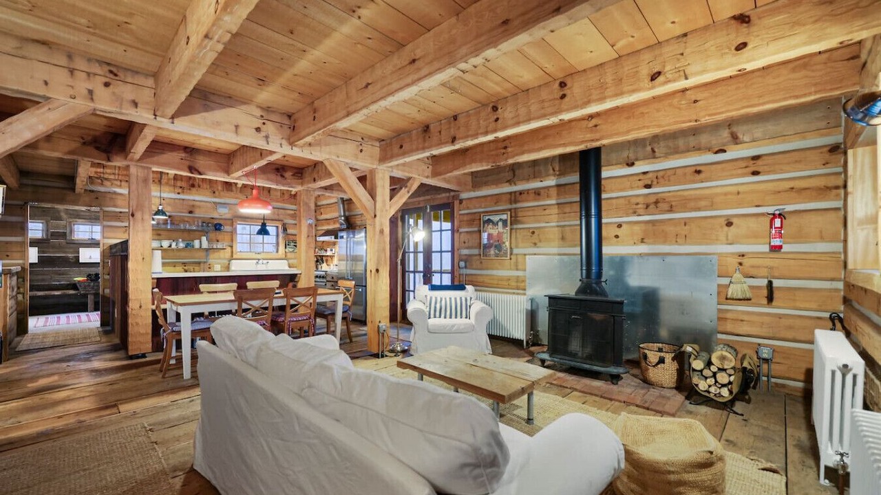 Photo of Bedroom in Monterey