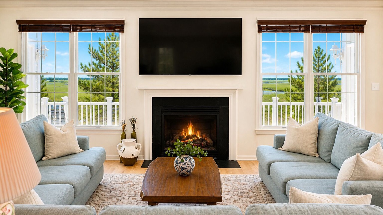 Photo of Livingroom in Bayside