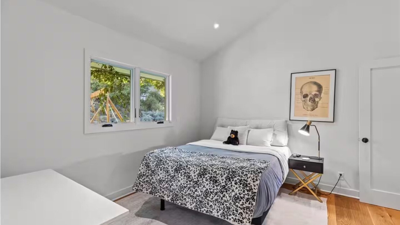 Photo of Bedroom in Topanga