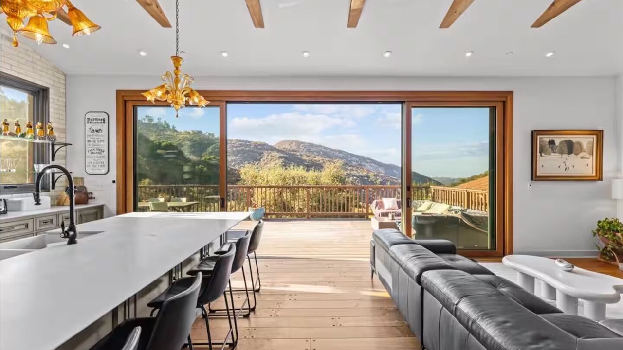 Photo of Livingroom in Topanga