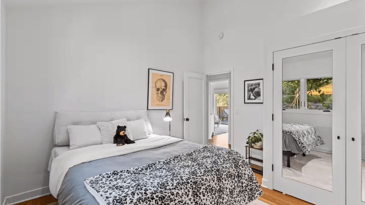 Photo of Bedroom in Topanga