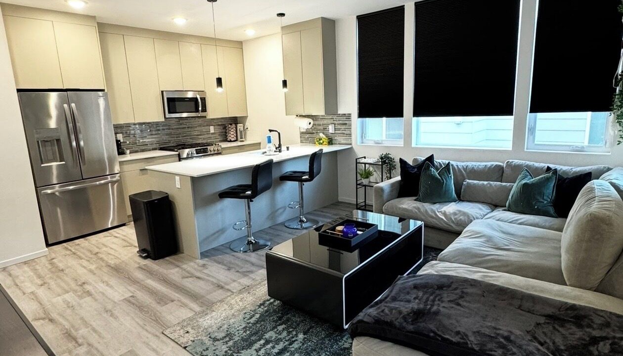 Photo of Livingroom in North Beacon Hill